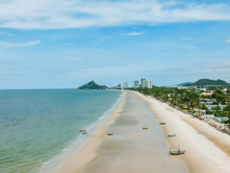 Taxi Bangkok to Hua Hin coastal route Thailand